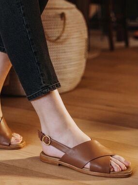 Poppy Barley Cross Town Sandal in Praline